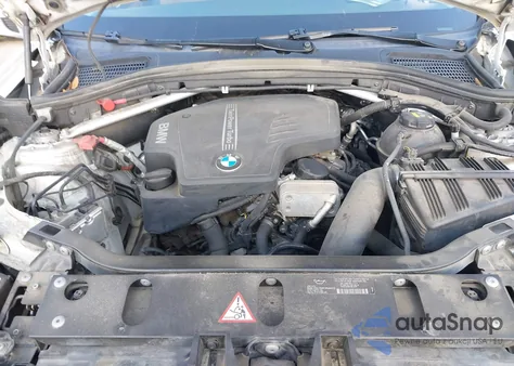 2015 BMW X3 xDrive28I z USA, uszkodzony, nr VIN 5UXWX9C58F0D52464